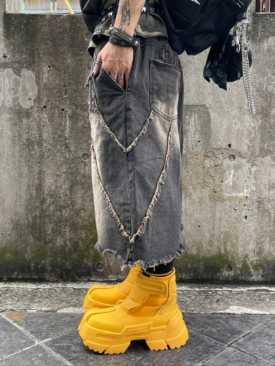 受注制【Never mind the XU】line denim half pants (2color)