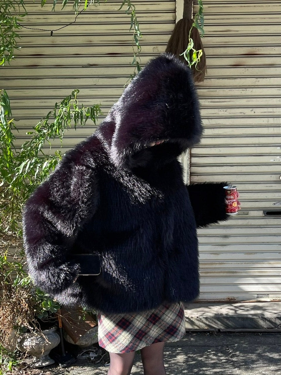 受注制【Chikashitsu +】hooded cropped fur blouson (2color)