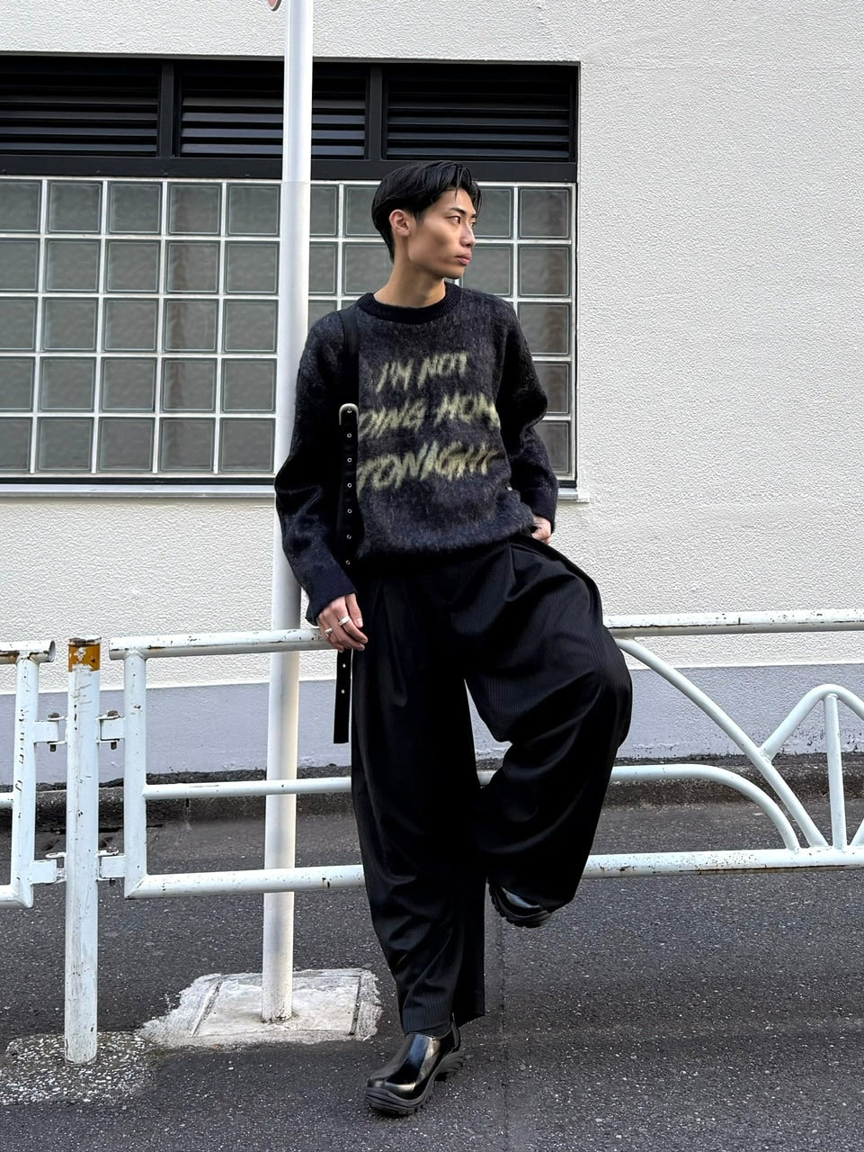 受注制【Chikashitsu +】unisex slogan knit (4color)