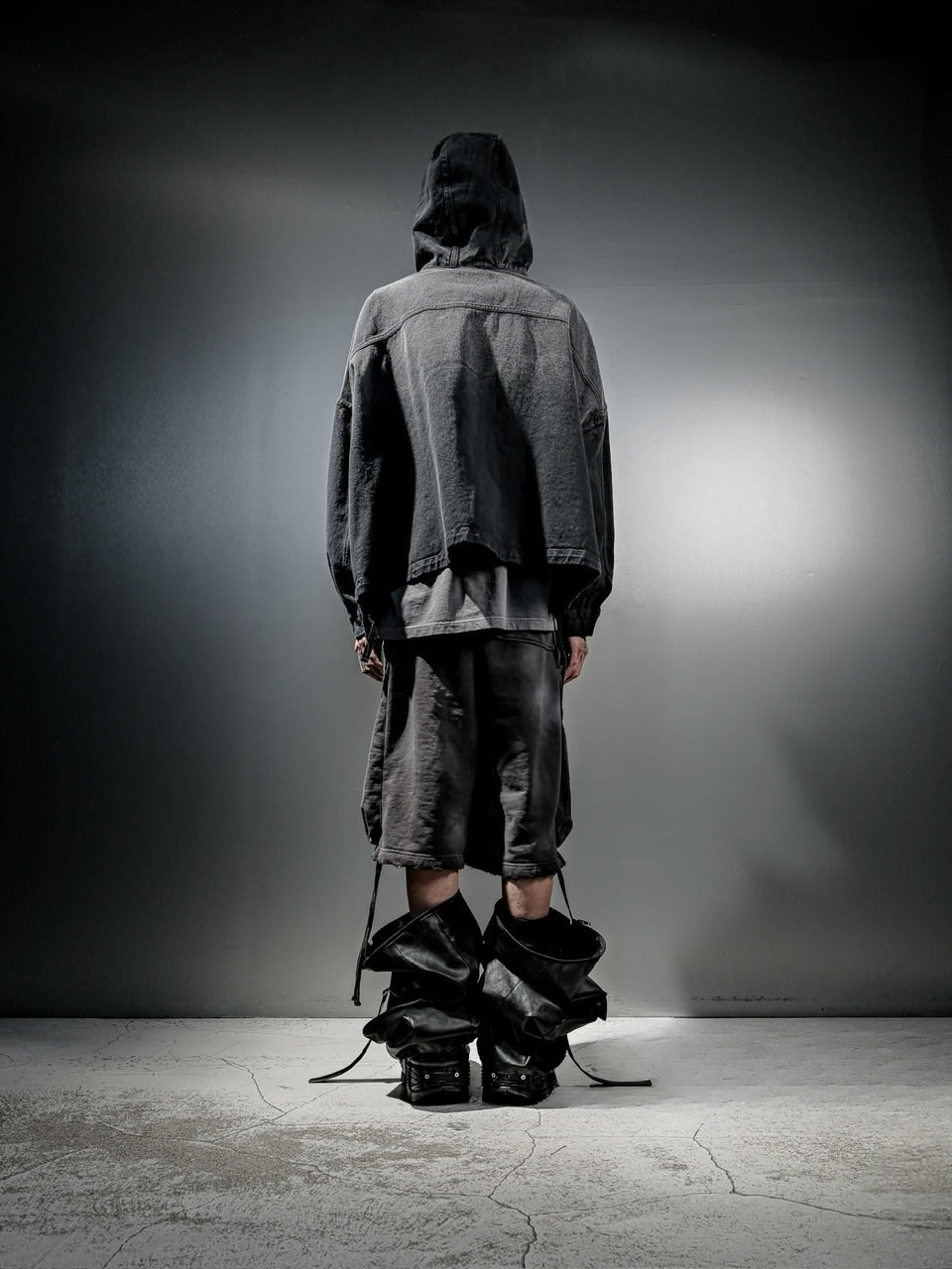 【DIG YOUR OWN GRAVE】FULL ZIP SHORTS