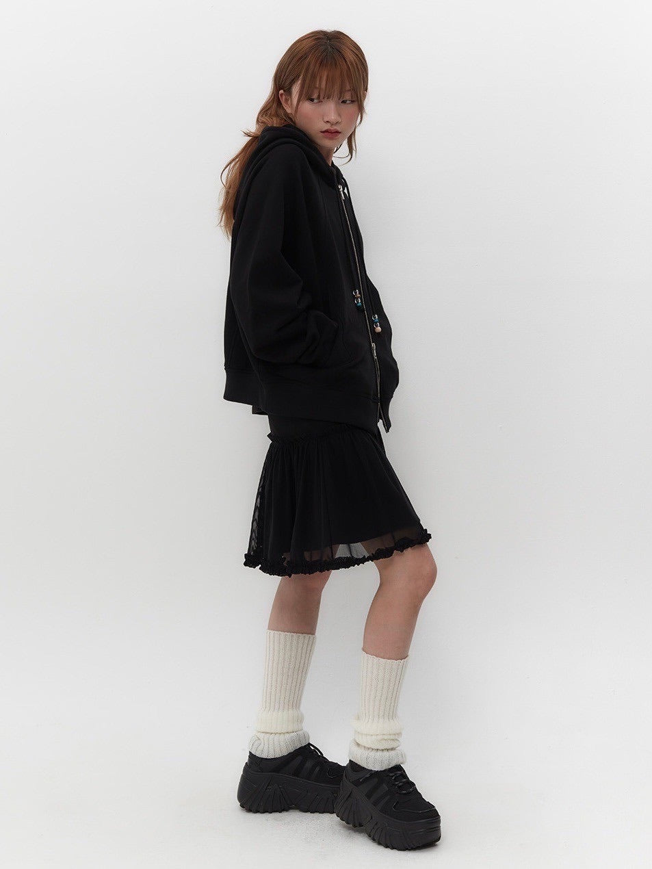 【TUOMIO】STRING CHARM HOOD ZIP-UP