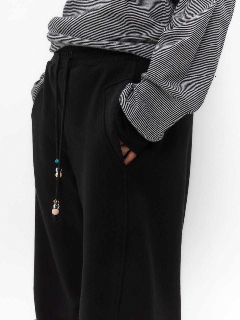 【TUOMIO】STRING CHARM SWEATPANTS