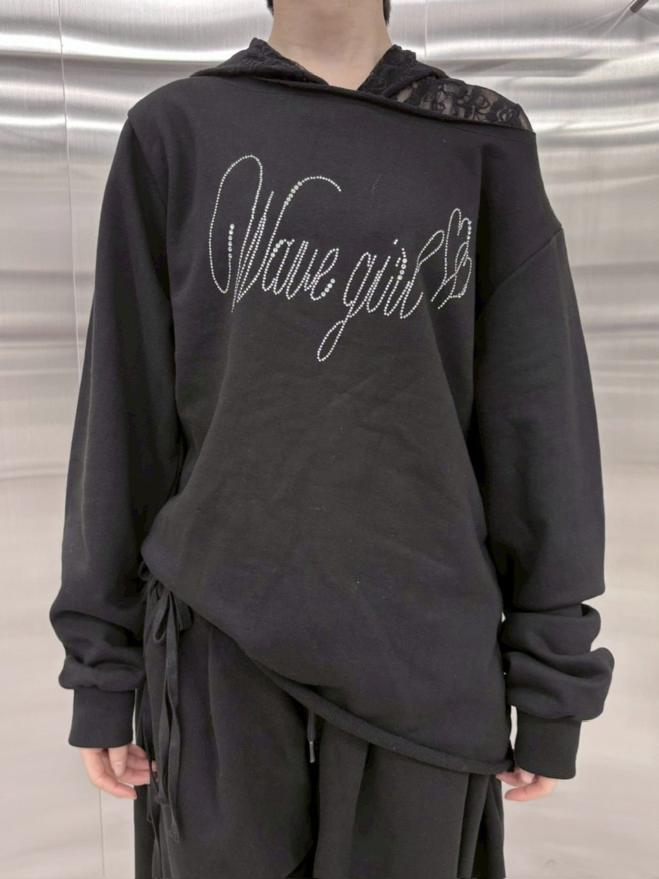 受注制【nmtc +】one shoulder beads sweat shirts (3color)
