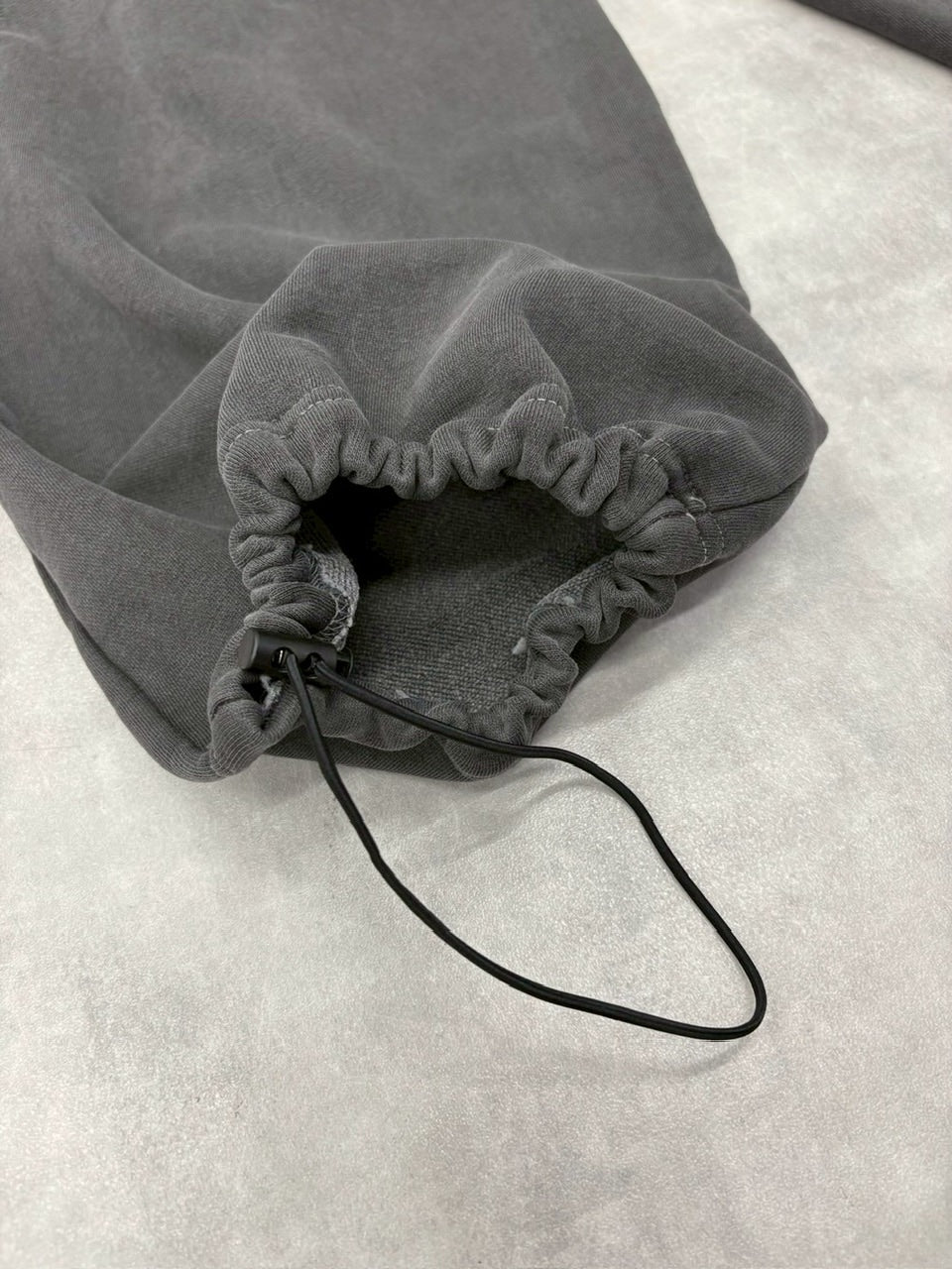 【nmtc +】oversized pigment sweat cargo pants (2color)