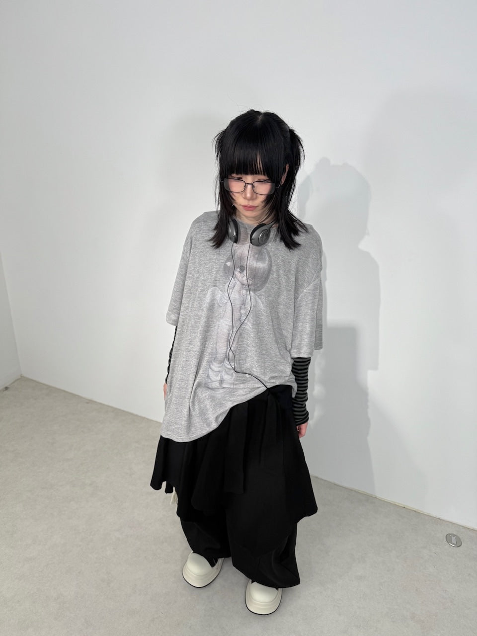 国際配送【Nerd out XU】Girl is angel see-through tee (2color)