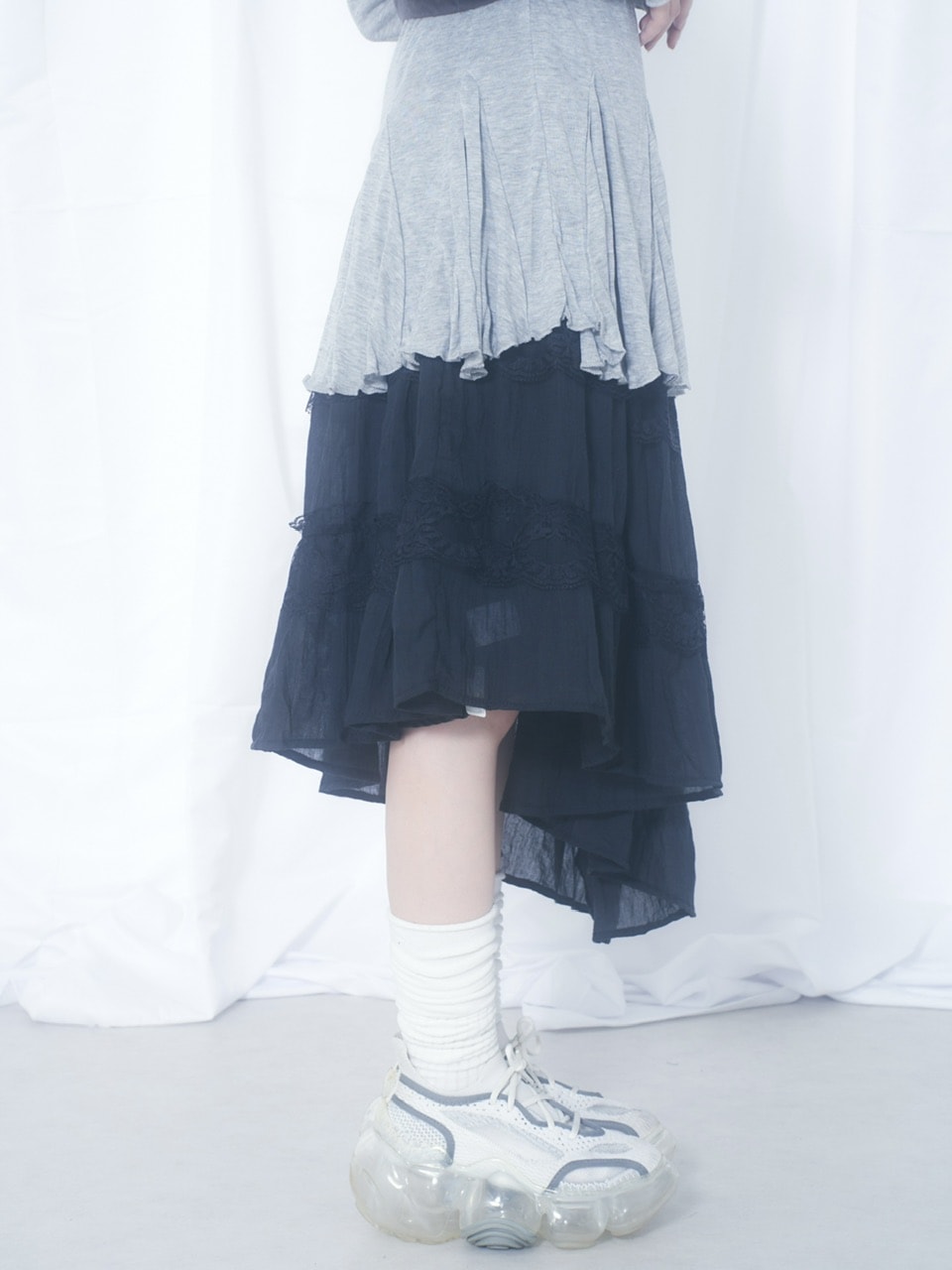 国際配送【Nerd out XU】unbalance long frill skirt (3color) / 【ナードアウトエックスユー】アンバランスロングフリルスカート