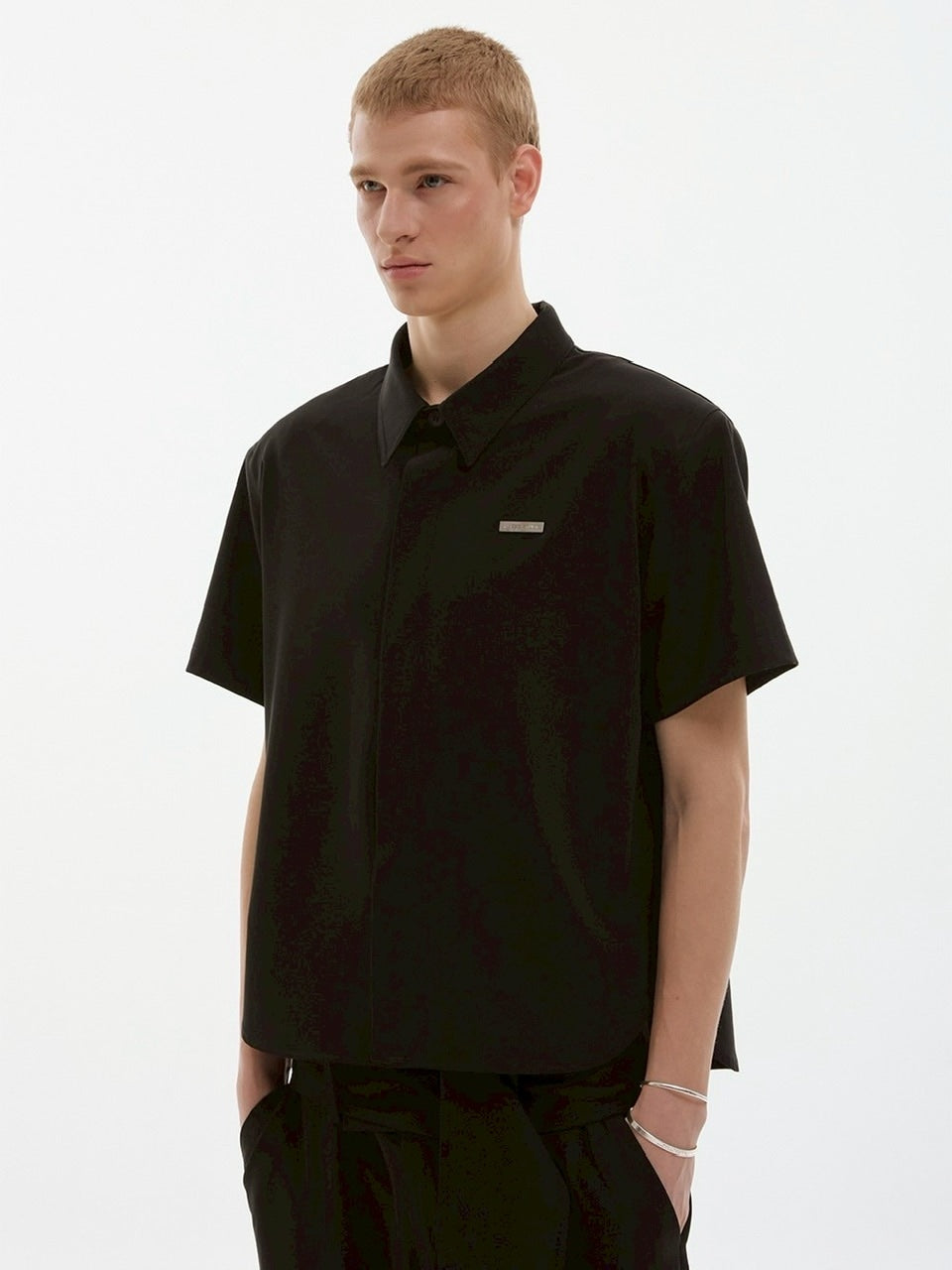 【ESC STUDIO】neat shoulder pad shirt/ 【イーエスシーステュディオ】ニートショルダーパット半袖シャツ