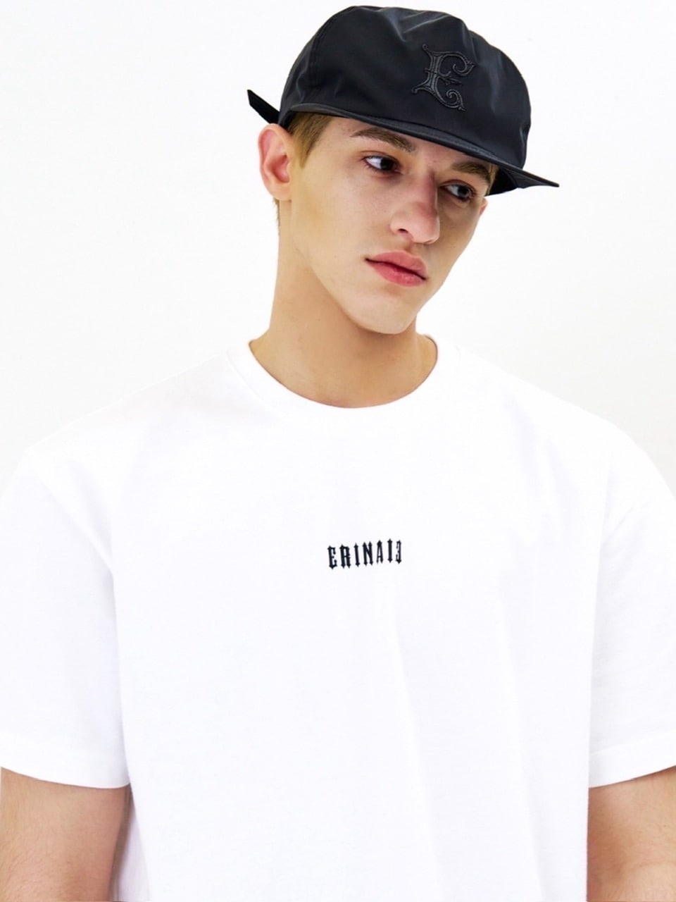 【E RIN AI E】BACKSTREET ANGEL SHORT SLEEVE TEE