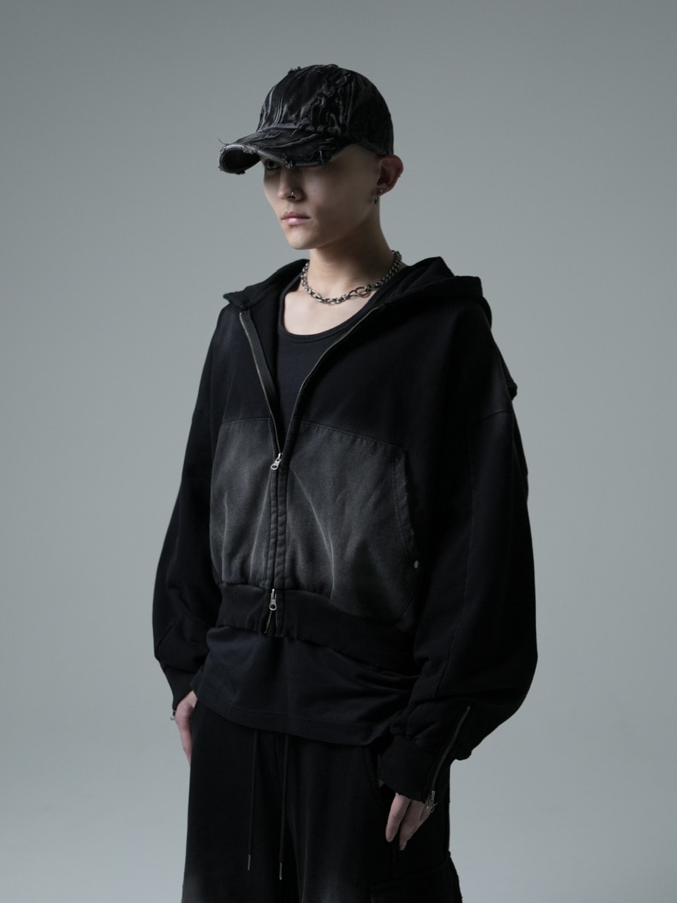 【CHIKASHITSU PLUS HIGH】cropped dirty wash double zip hoodie (wash black) / 【チカシツプラスハイ】クロップドダーティーウォッシュダブルジップパーカー