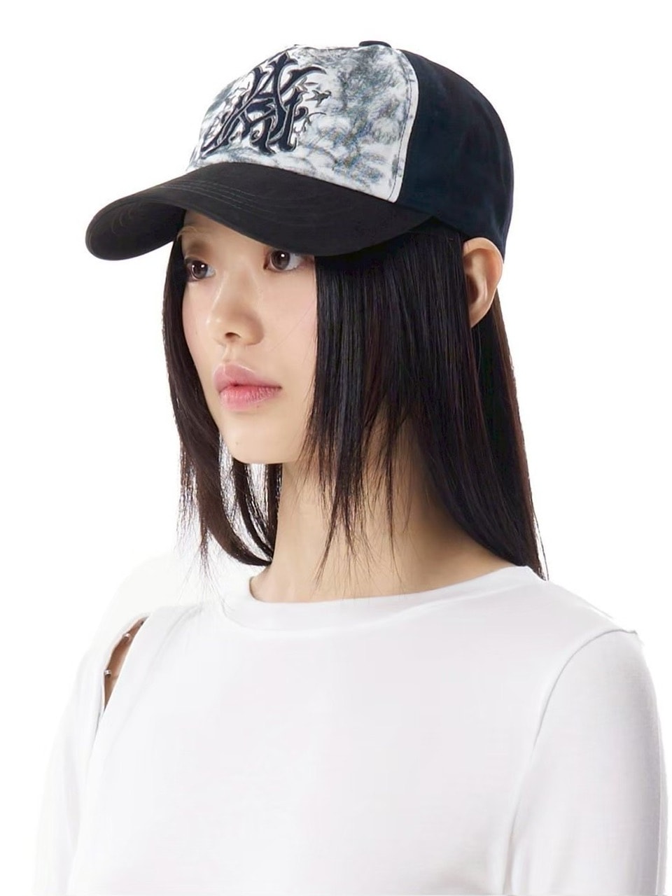 【AAKAM】Contrast Washed Cotton Ball Cap