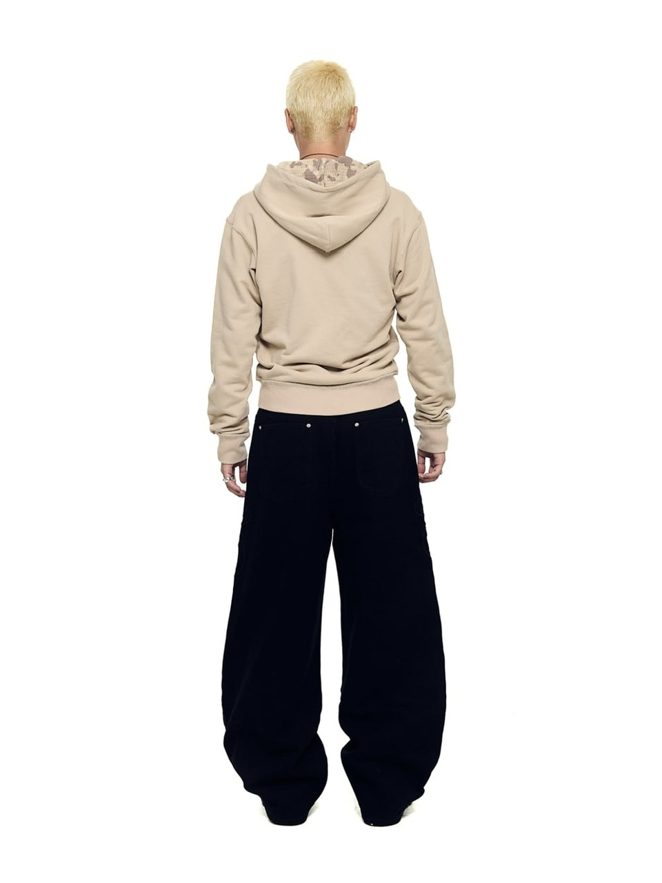 【AAKAM】Contrast Patch Zip-Up Hoodie