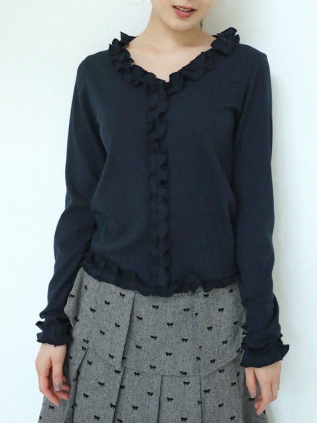 12/21 20:00 再販【Uglyshadow】RUFFLE RIBBED T-SHIRT