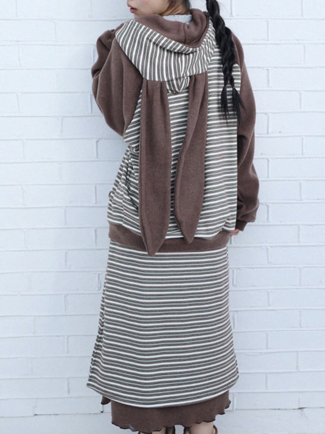 12/21 20:00 発売【Uglyshadow】STRIPED LAYERED SKIRT