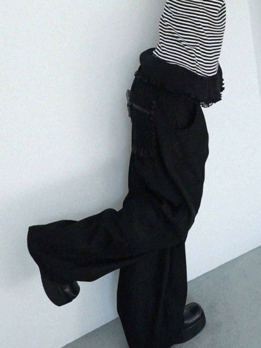 12/21 20:00 発売【Uglyshadow】LACE CORDUROY PANTS