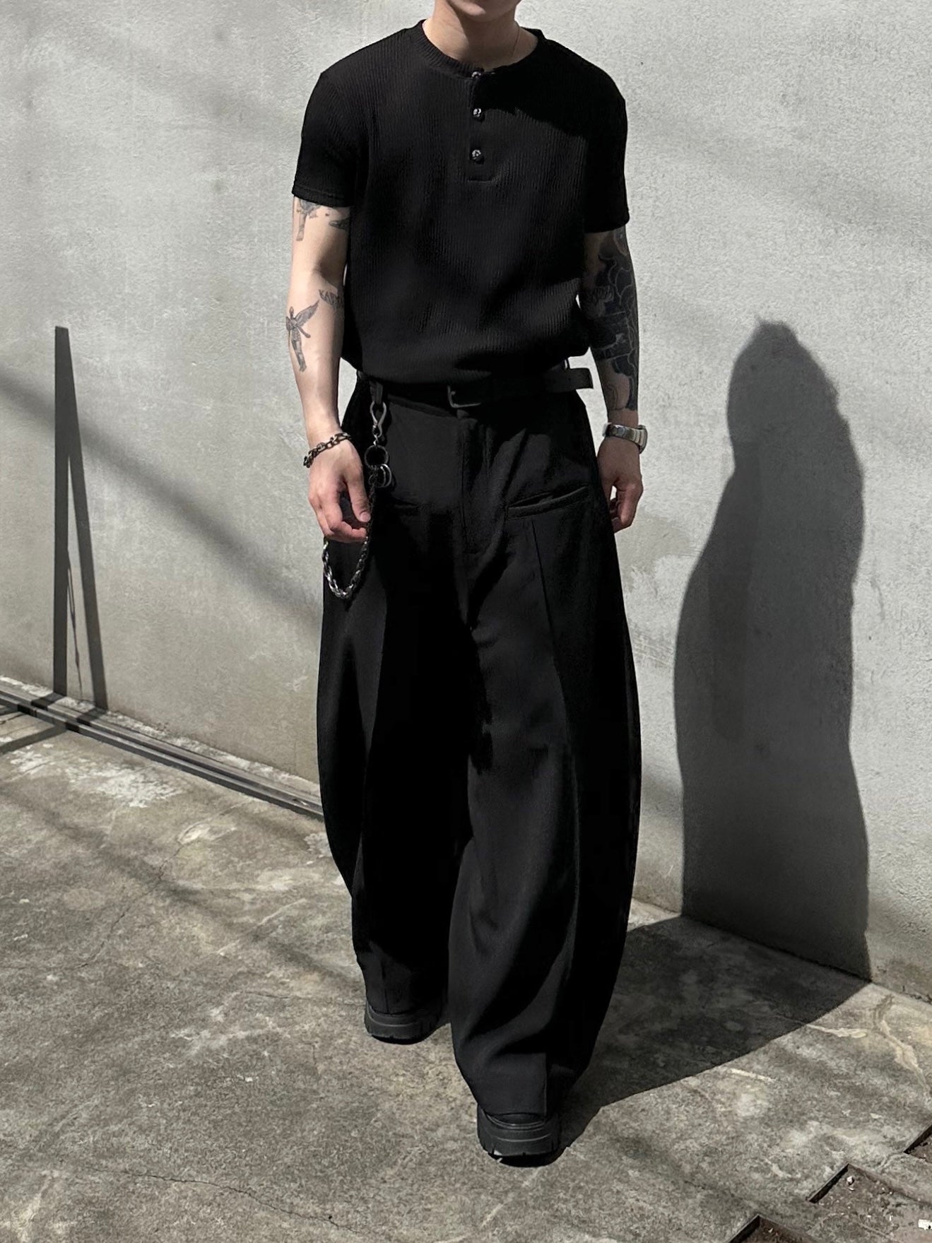 大阪店WEB限定受注制【Chikashitsu + 】button point henley neck t-shirt (3color)