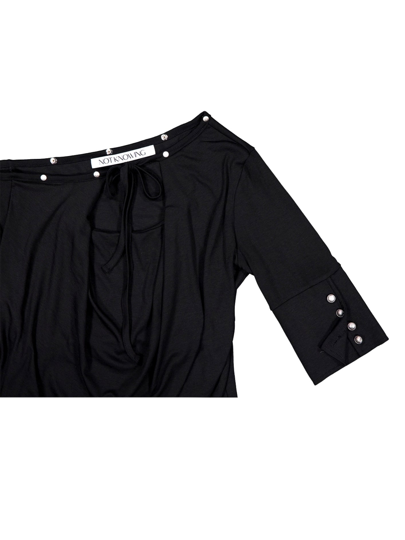 6/6 20:00発売【NOT KNOWING】One Shoulder Cowl Neck Top – PRESSING