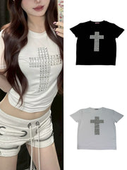 受注制【Never mind the XU】cross studs crop tee (2color)