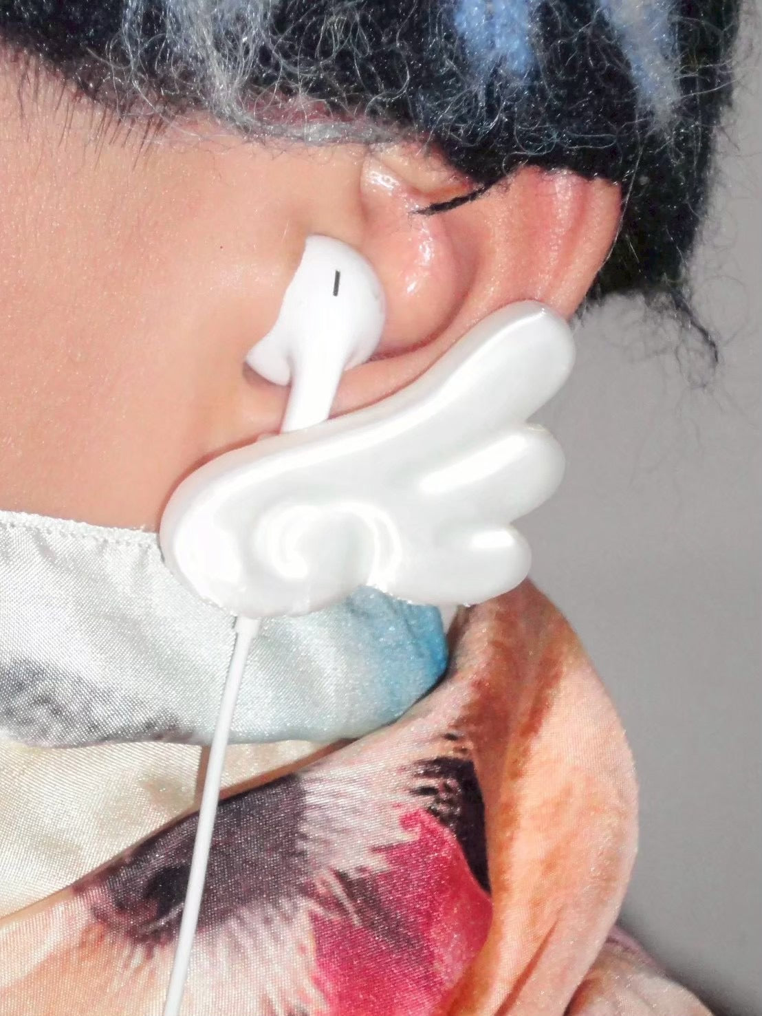 【EVERYTHINGS】Cupid’s Wings Earphone Attachment