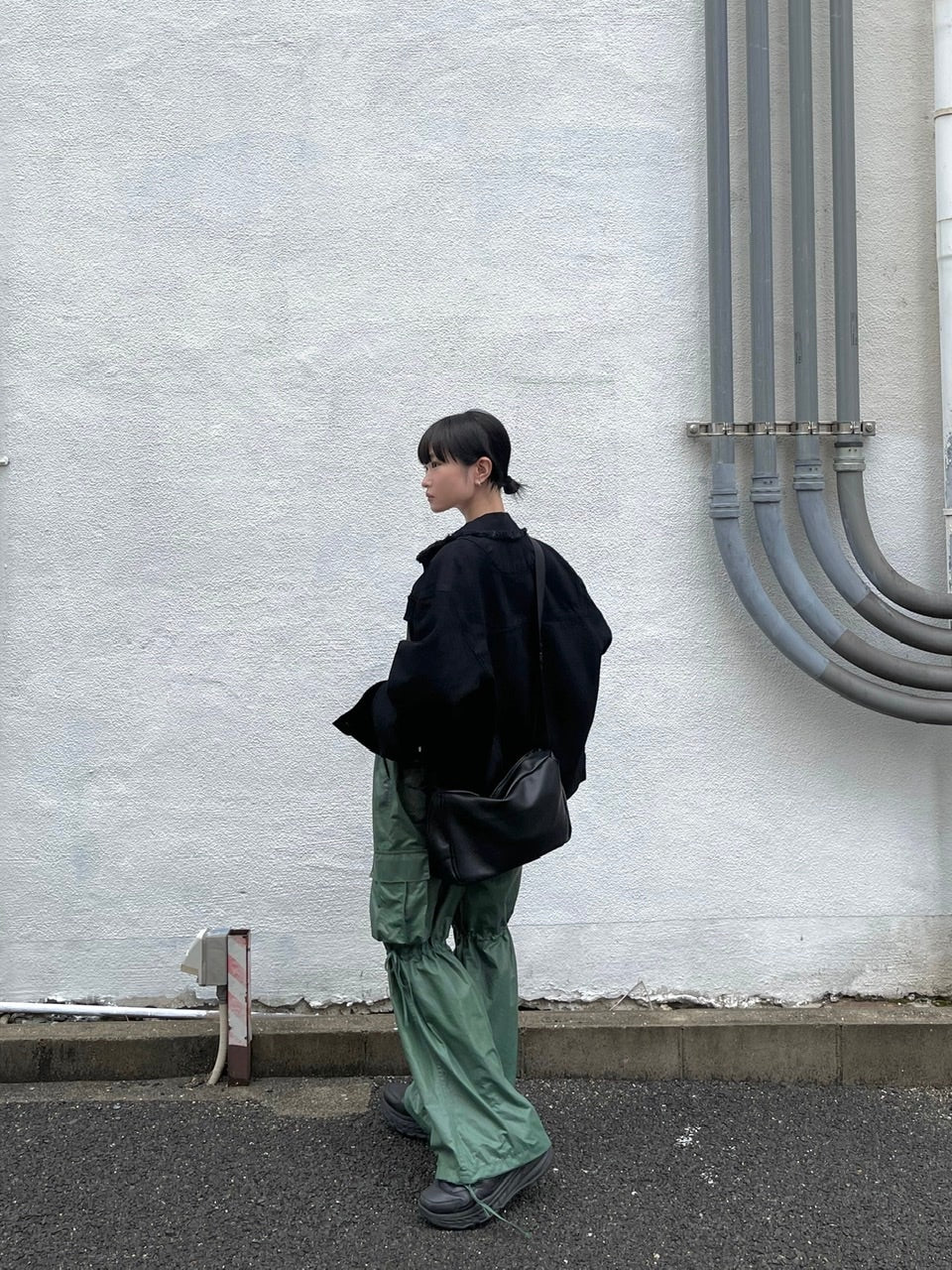 受注制【Chikashitsu +】leather shoulder bag (2color)