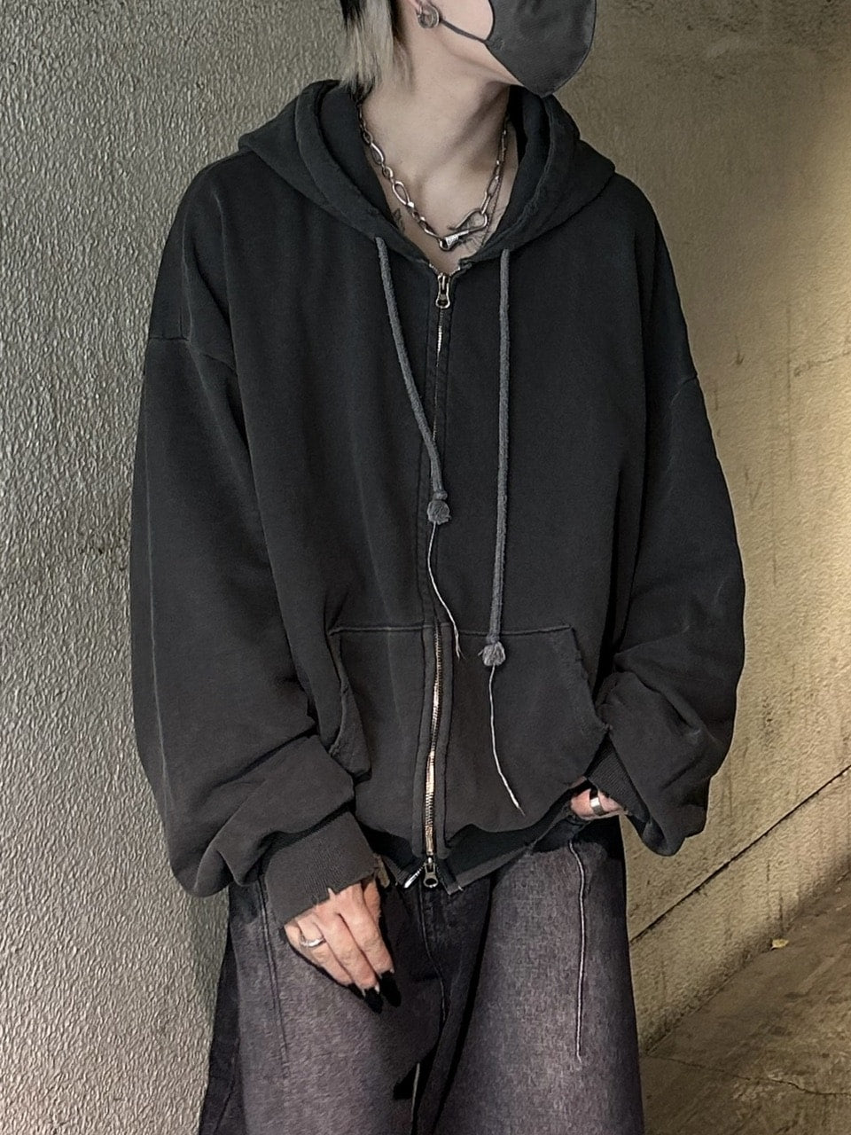 大阪店WEB限定受注制【Chikashitsu +】damage zip up hoodie (3color) / 【チカシツプラス】ダメージ長袖ジップアップパーカー