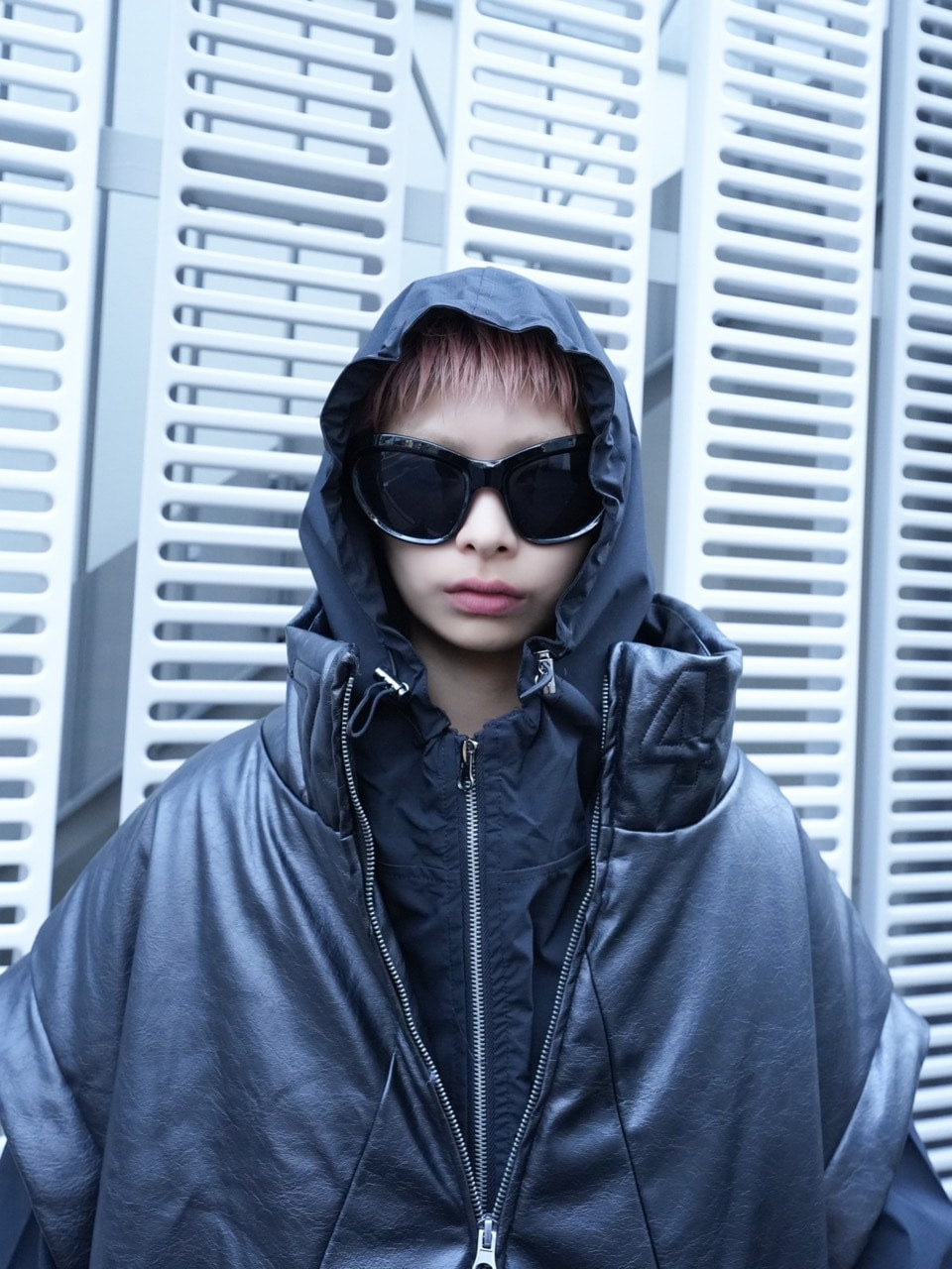 【DIG YOUR OWN GRAVE】star leather vest (2color)