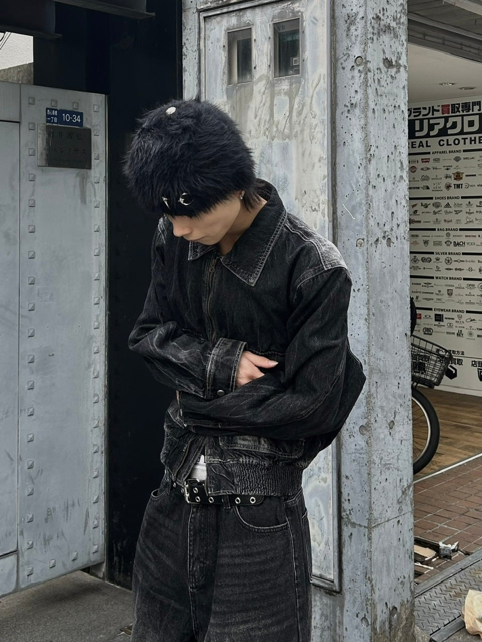 大阪店WEB限定受注制【Chikashitsu +】vintage wash cropped denim jacket (black)