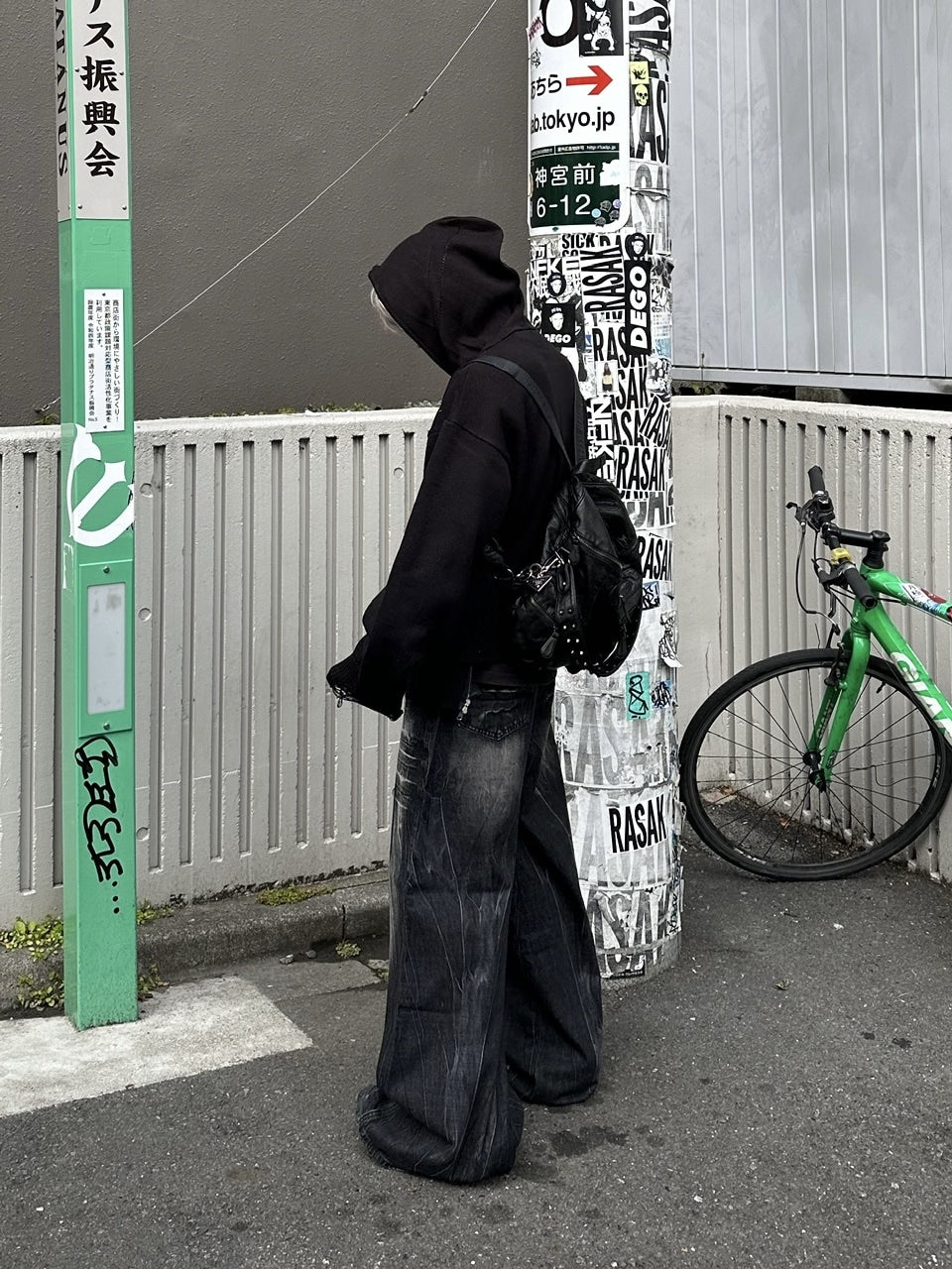 大阪店WEB限定受注制【Chikashitsu +】full zip up knit hoodie (3color)