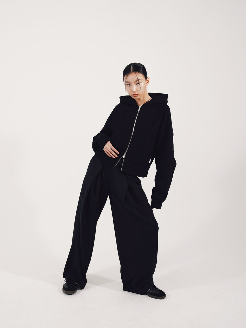 【CS】cropped double zip hoodie (black)