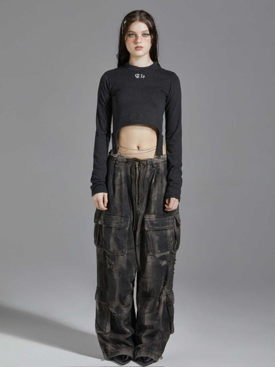 【GATELESS】DOUBLE RING CROPPED T-SHIRT