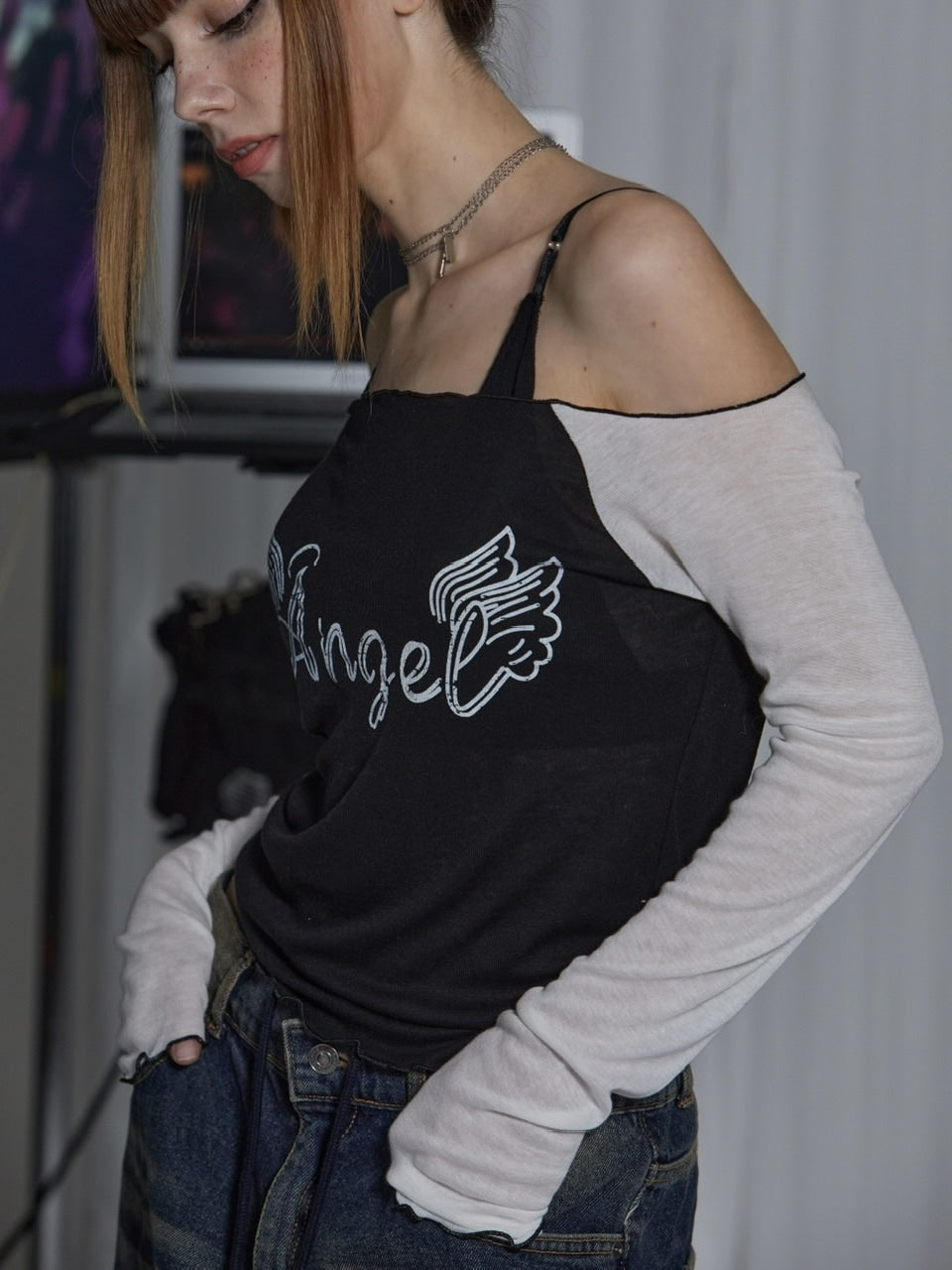 【GATELESS】SHEER OFF SHOULDER T-SHIRT