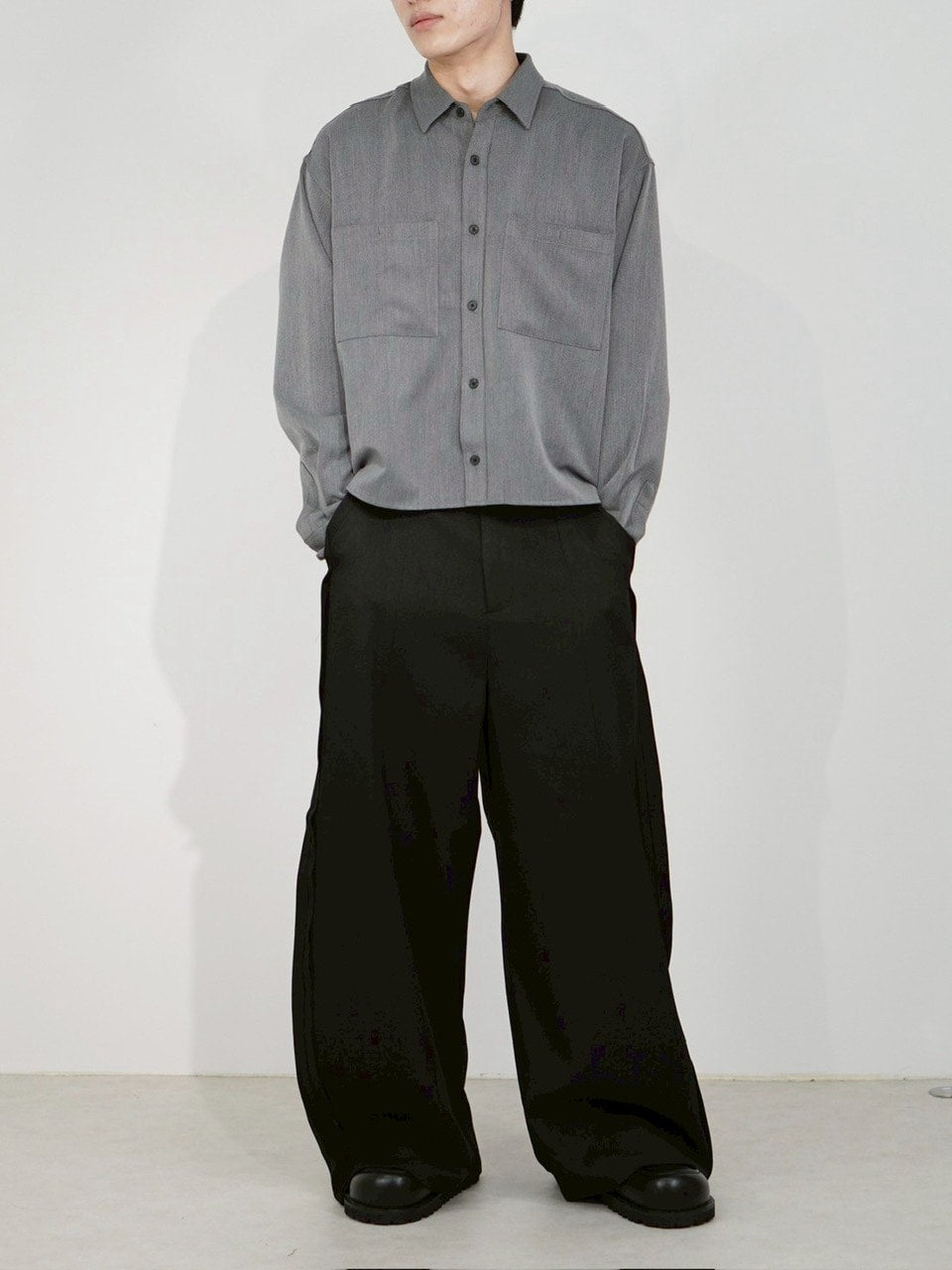 受注制【Chikashitsu +】cropped long sleeve shirt (3color)
