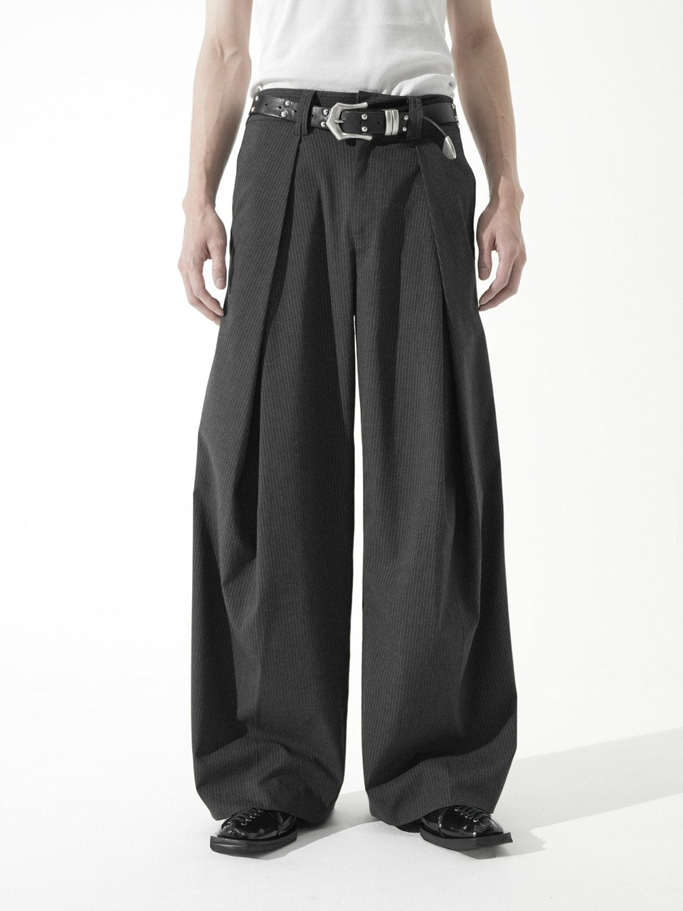 CS】stripe cross tuck drape slacks – PRESSING WEB SHOP