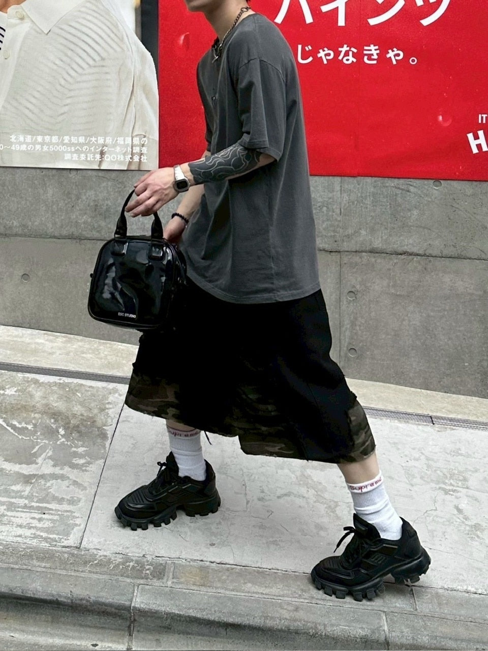 受注制【Chikashitsu +】layered camouflage bermuda pants / 【チカシツプラス】レイヤードカモフラージュバミューダパンツ (2color)