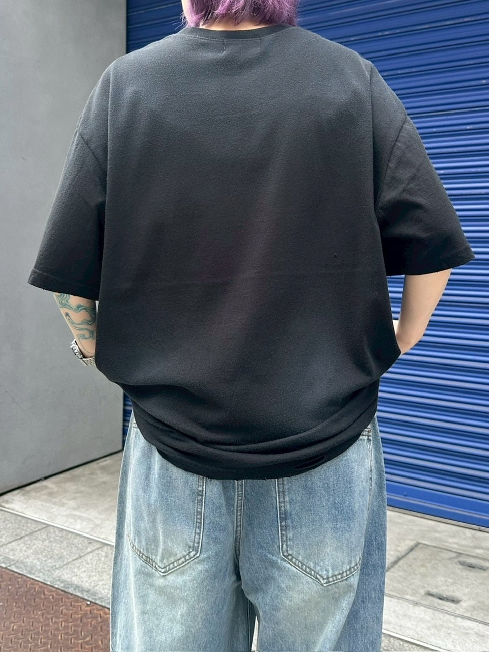 受注制【Chikashitsu +】dirty wash logo half sleeve t-shirt / 【チカシツプラス】ダーティウォッシュロゴ半袖Tシャツ (2color)