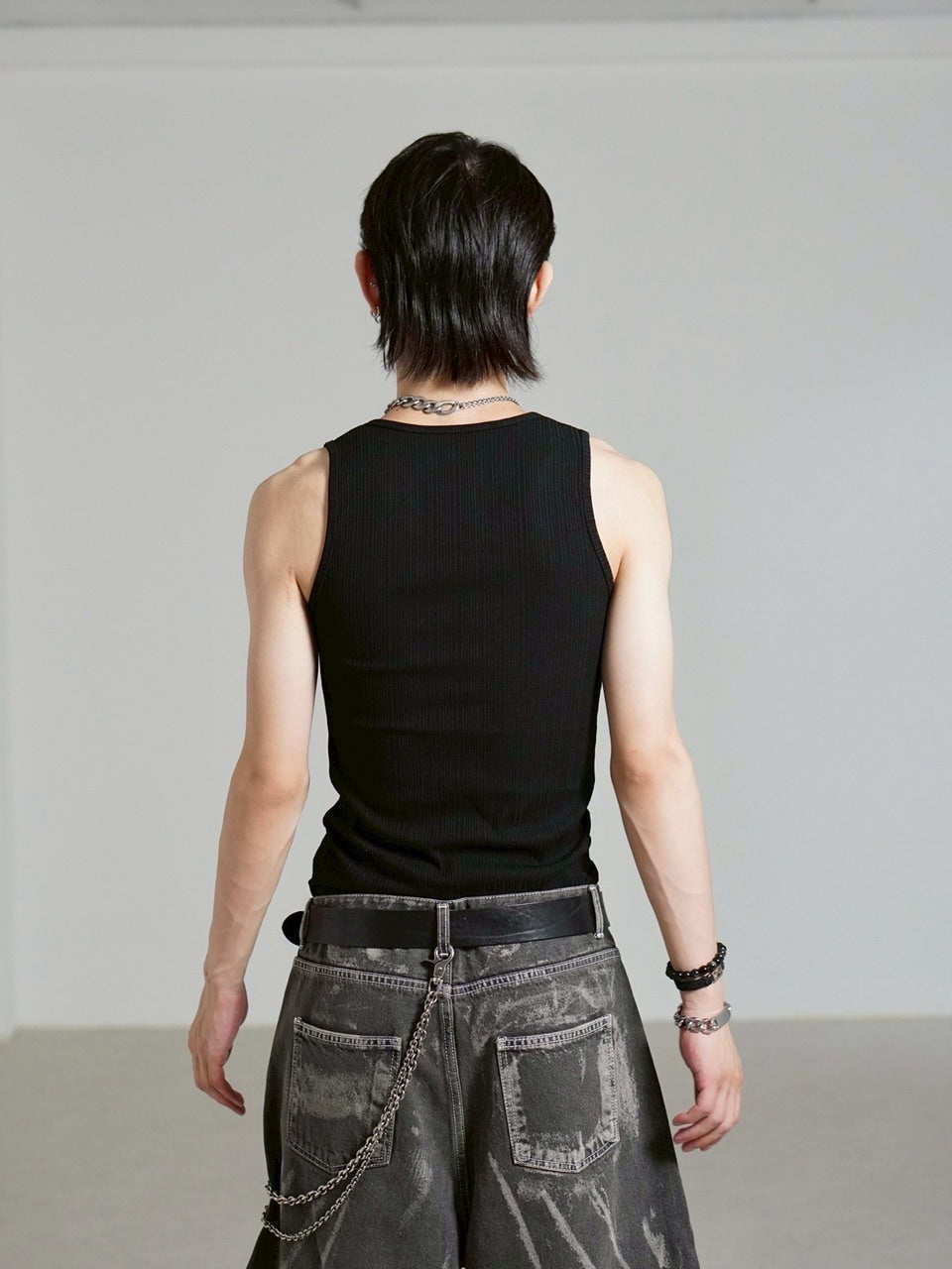 【Chikashitsu +】metal studs sleeveless / 【チカシツプラス】メタルスタッズタンクトップ (2color)