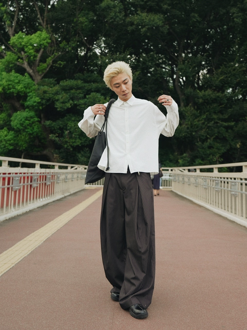 【CS】stripe cross tuck drape slacks (brown)