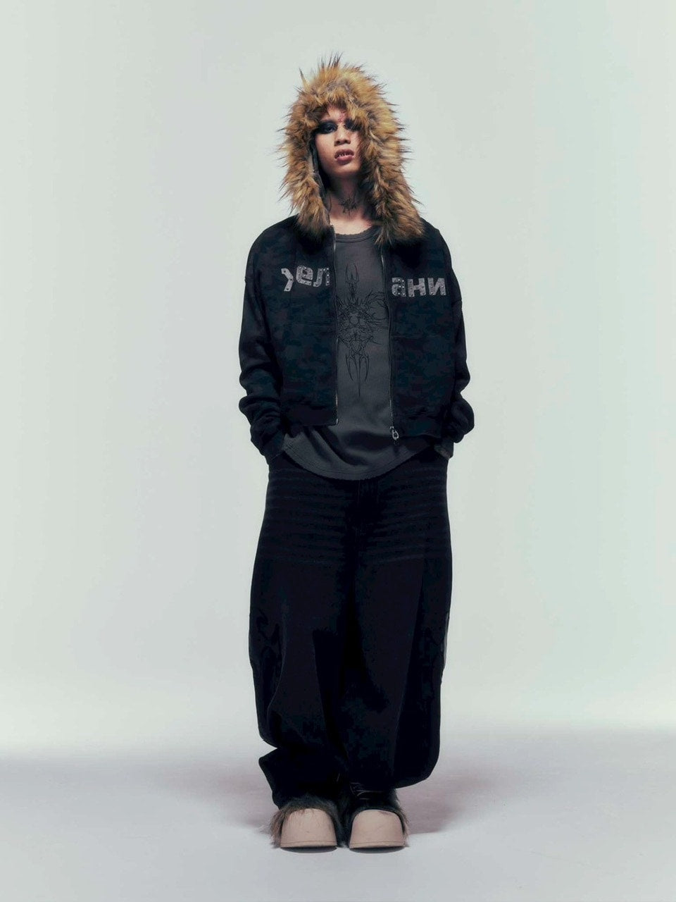 【DIG YOUR OWN GRAVE】Желание FUR HOODIE /【ディグユアオウングレイブ】ファーフードフードジェラーニエロゴジップアップパーカー