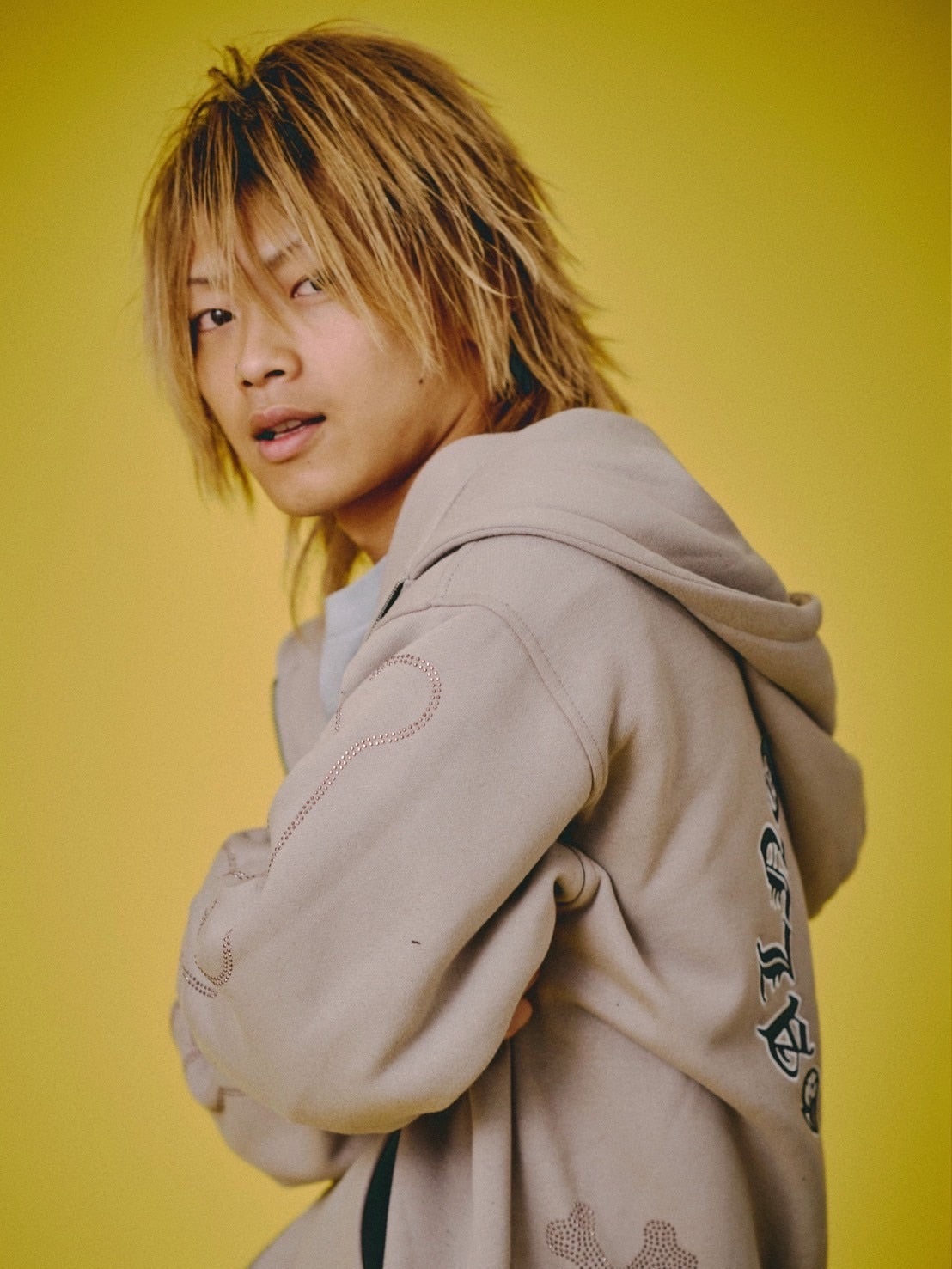 【GALFY】ピカピカ骨骨パーカー