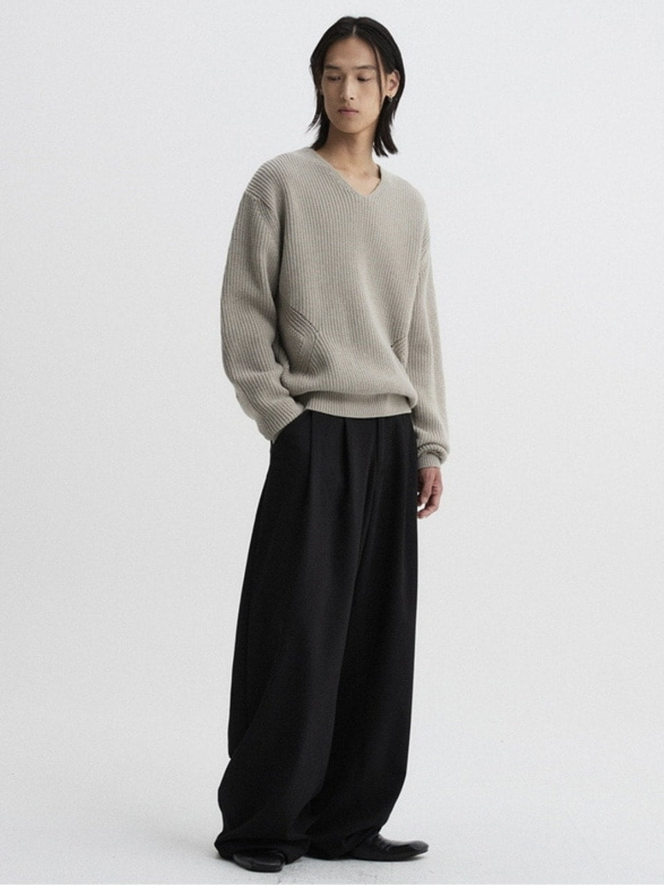 【DNSR】Legacy Wool V-Neck Knit