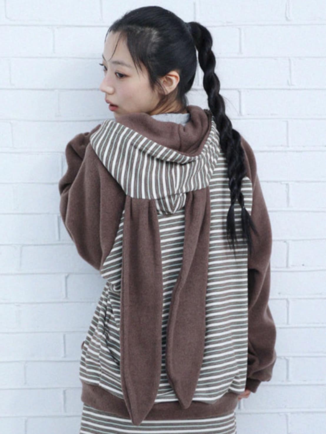 12/21 20:00 発売【Uglyshadow】RABBIT EAR HOOD STRIPE ZIP-UP
