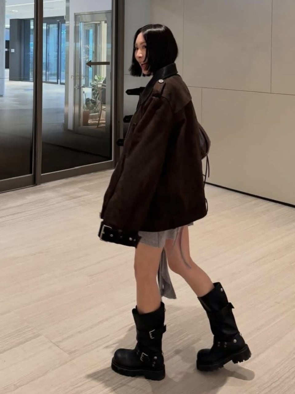 【BLACK PURPLE】 Crease Wide Boots