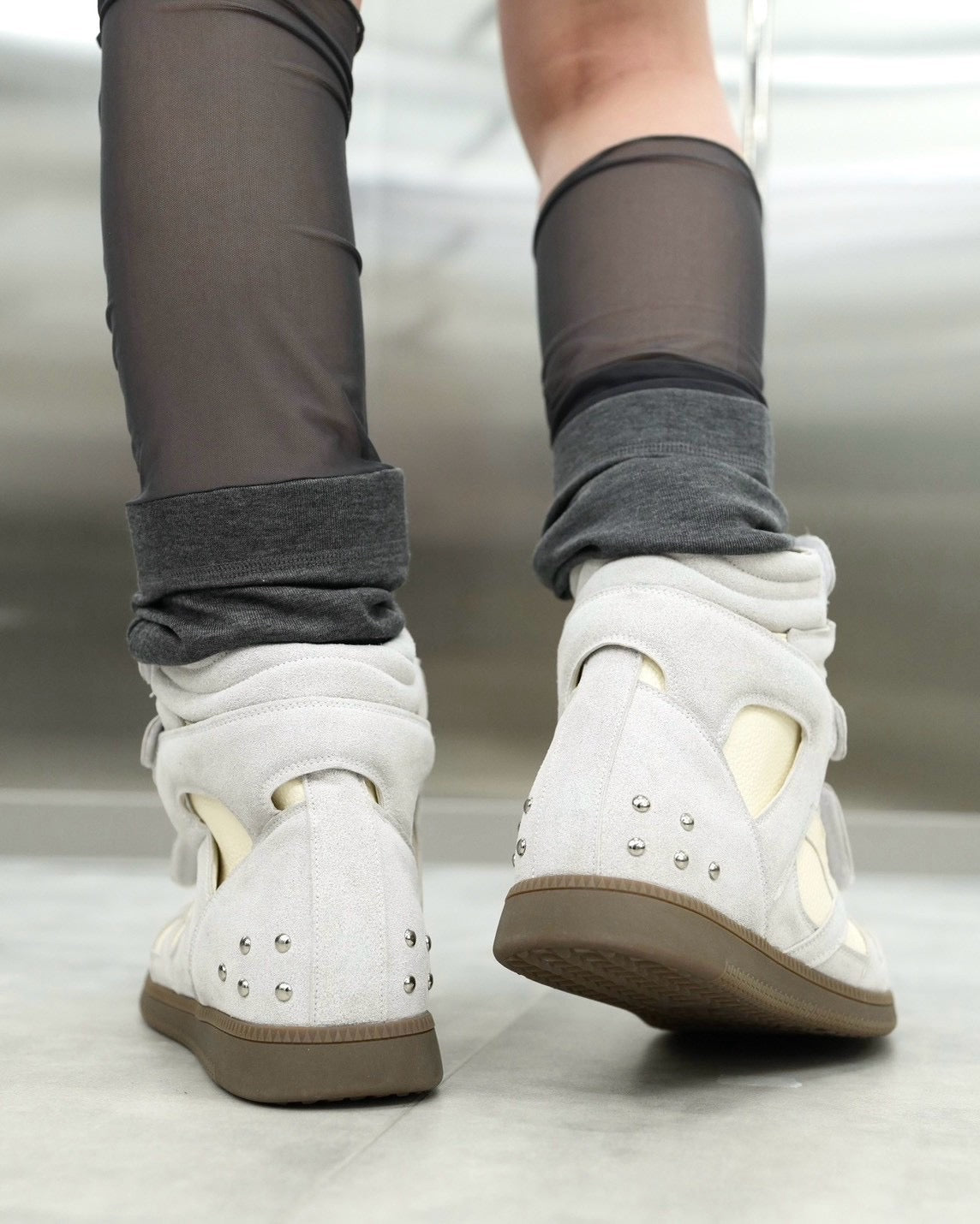 国際配送【Never mind the XU】Studs Wedge High Top Sneakers