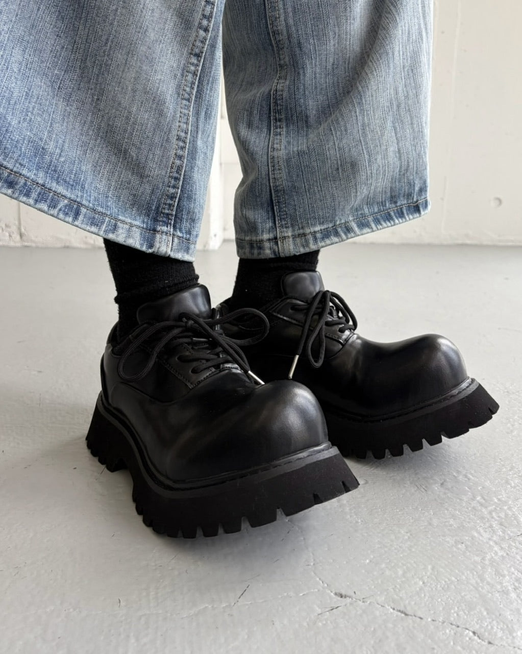 国際配送【LUV CODE】leather platform shoes