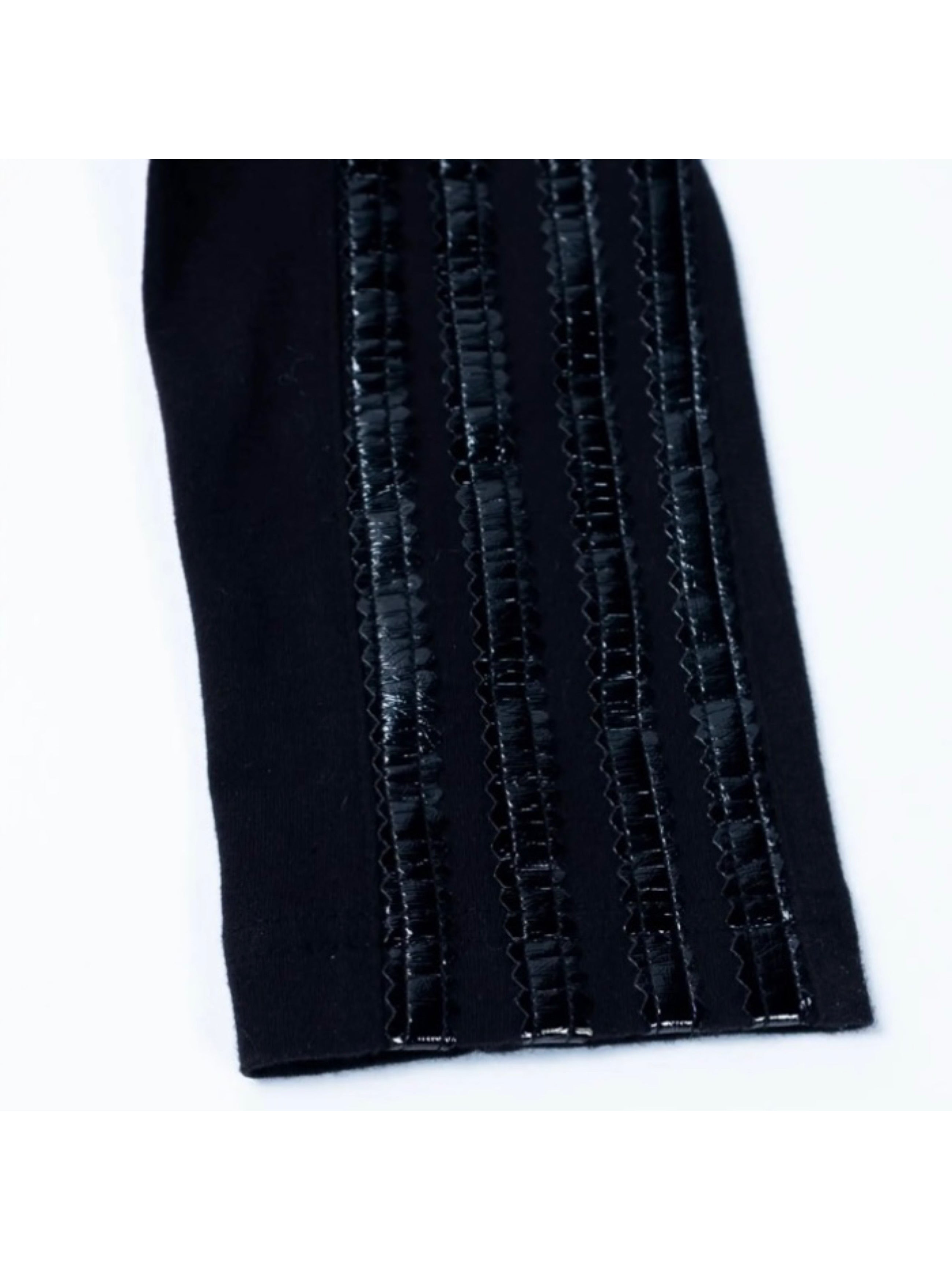【F.V.V.O】Parody Logo Slim-Fit Long Sleeve Tee
