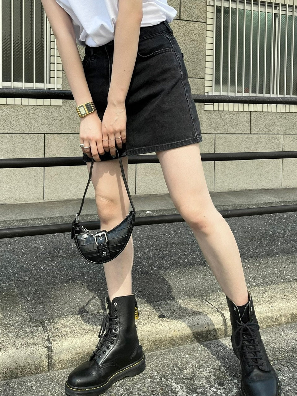 受注制【Chikashitsu +】curve belt bag (3color)