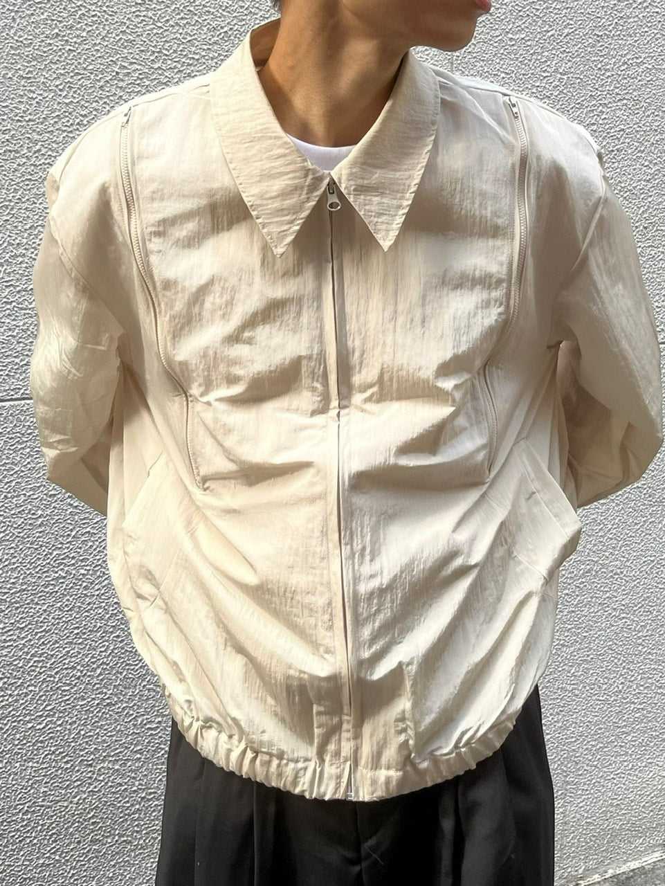 受注制【Chikashitsu +】shoulder slit design blouson (3color)