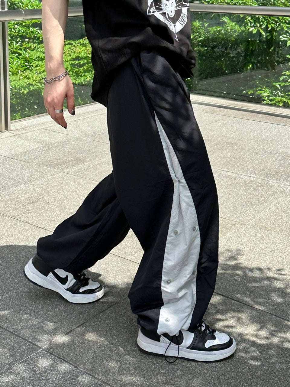 大阪店WEB限定受注制【Chikashitsu +】snap nylon ballon pants (2color)