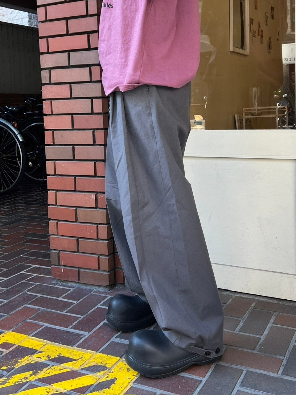 大阪店WEB限定受注制【Chikashitsu +】2tuck wide cotton pants (2color)