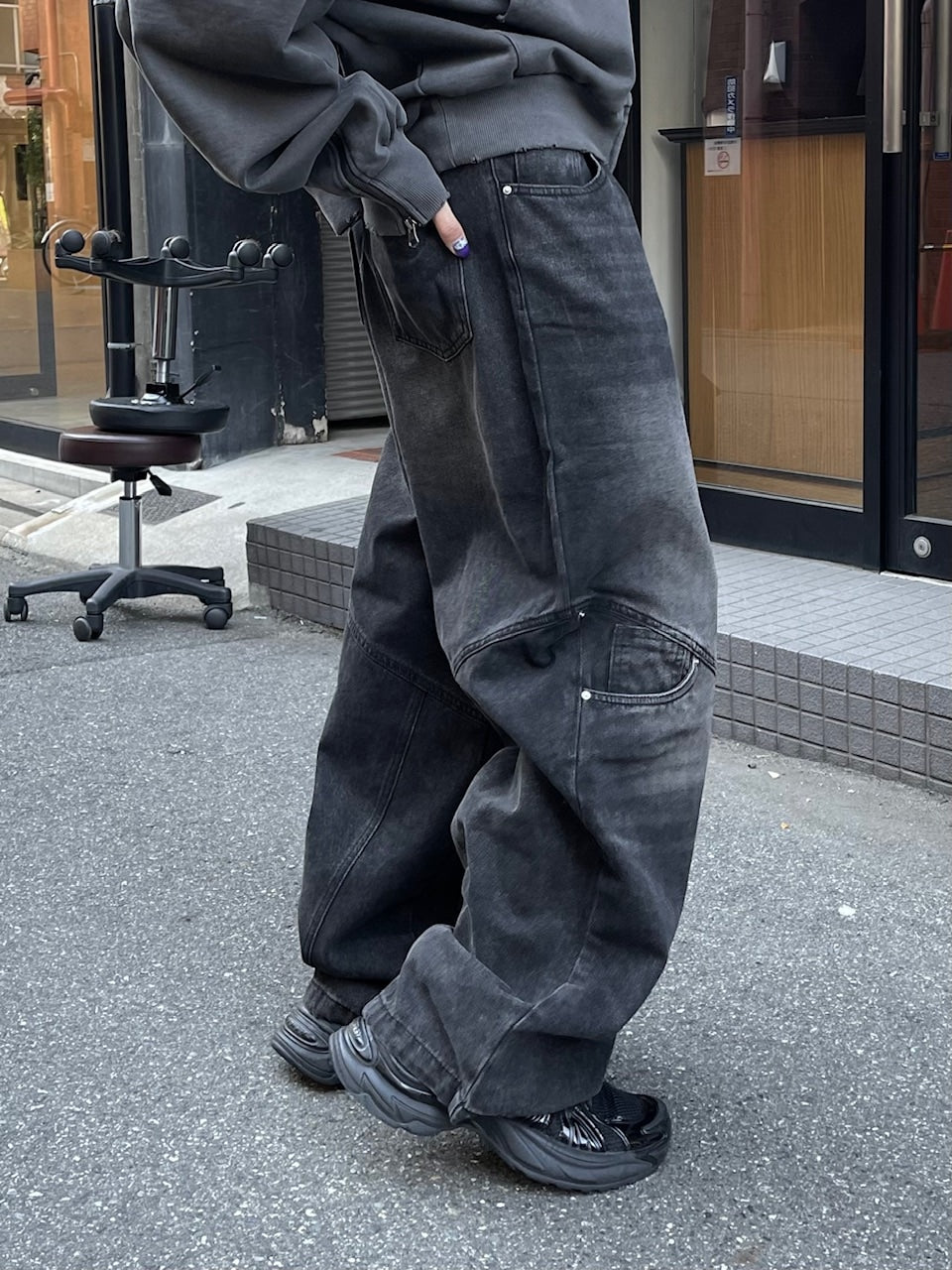 大阪店WEB限定【Chikashitsu +】double pocket wide denim pants (2color)