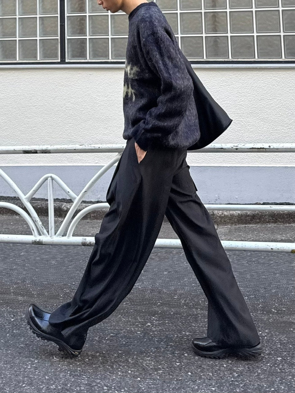 受注制【Chikashitsu +】unisex slogan knit (4color)